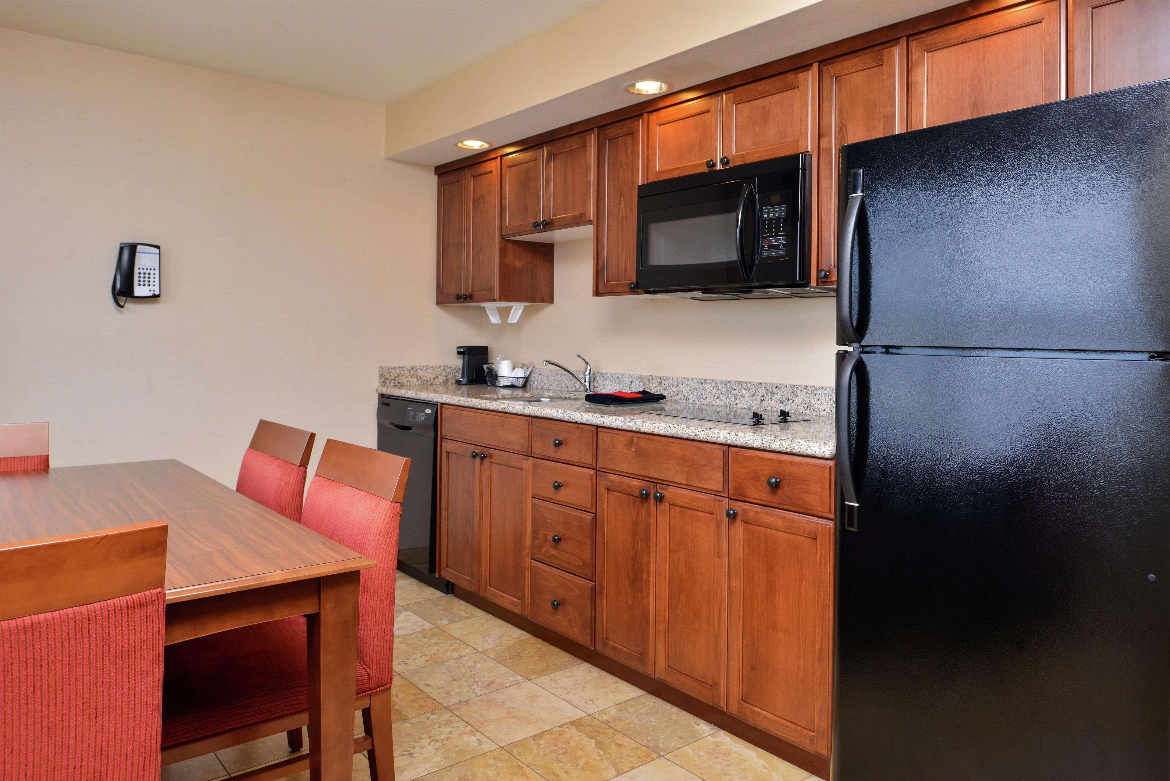 Hampton Inn Idaho Falls / Airport Exterior photo