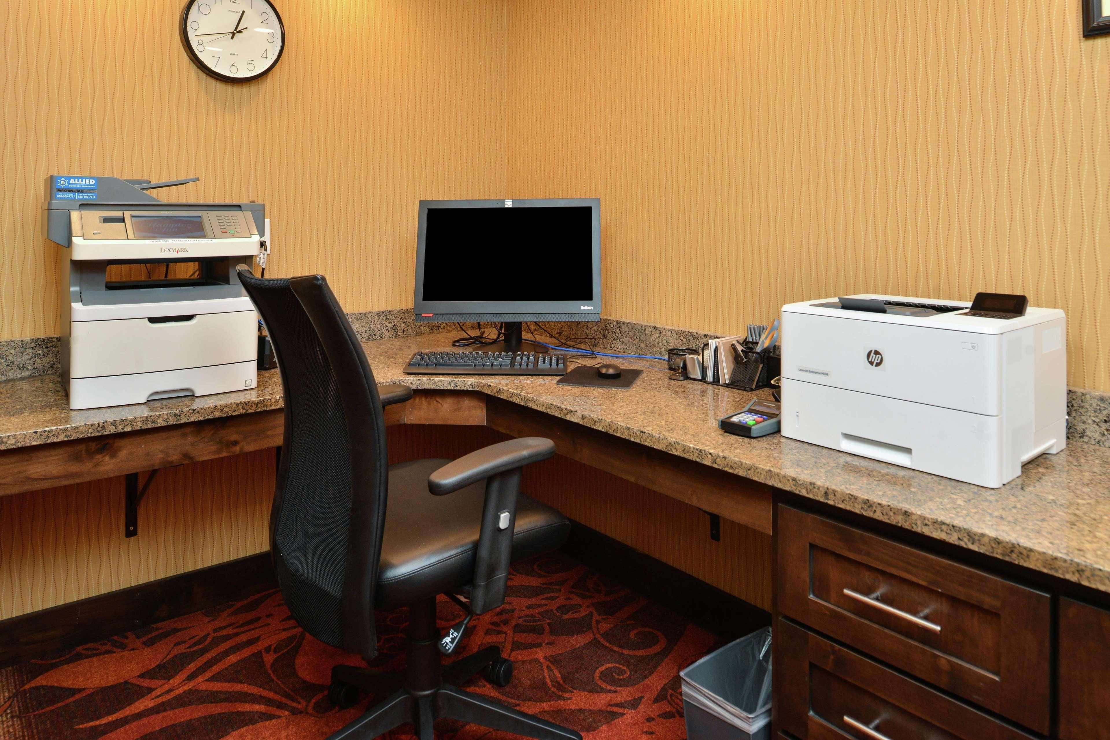 Hampton Inn Idaho Falls / Airport Exterior photo