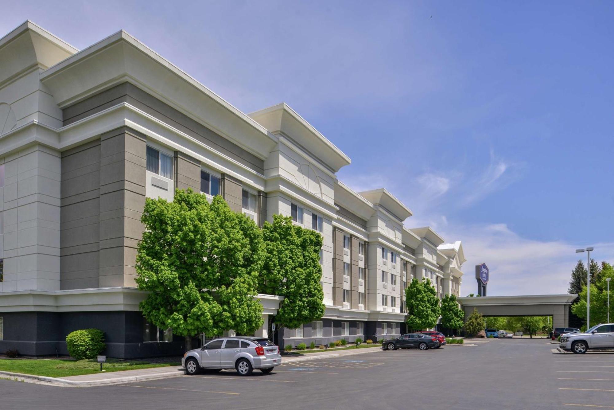 Hampton Inn Idaho Falls / Airport Exterior photo