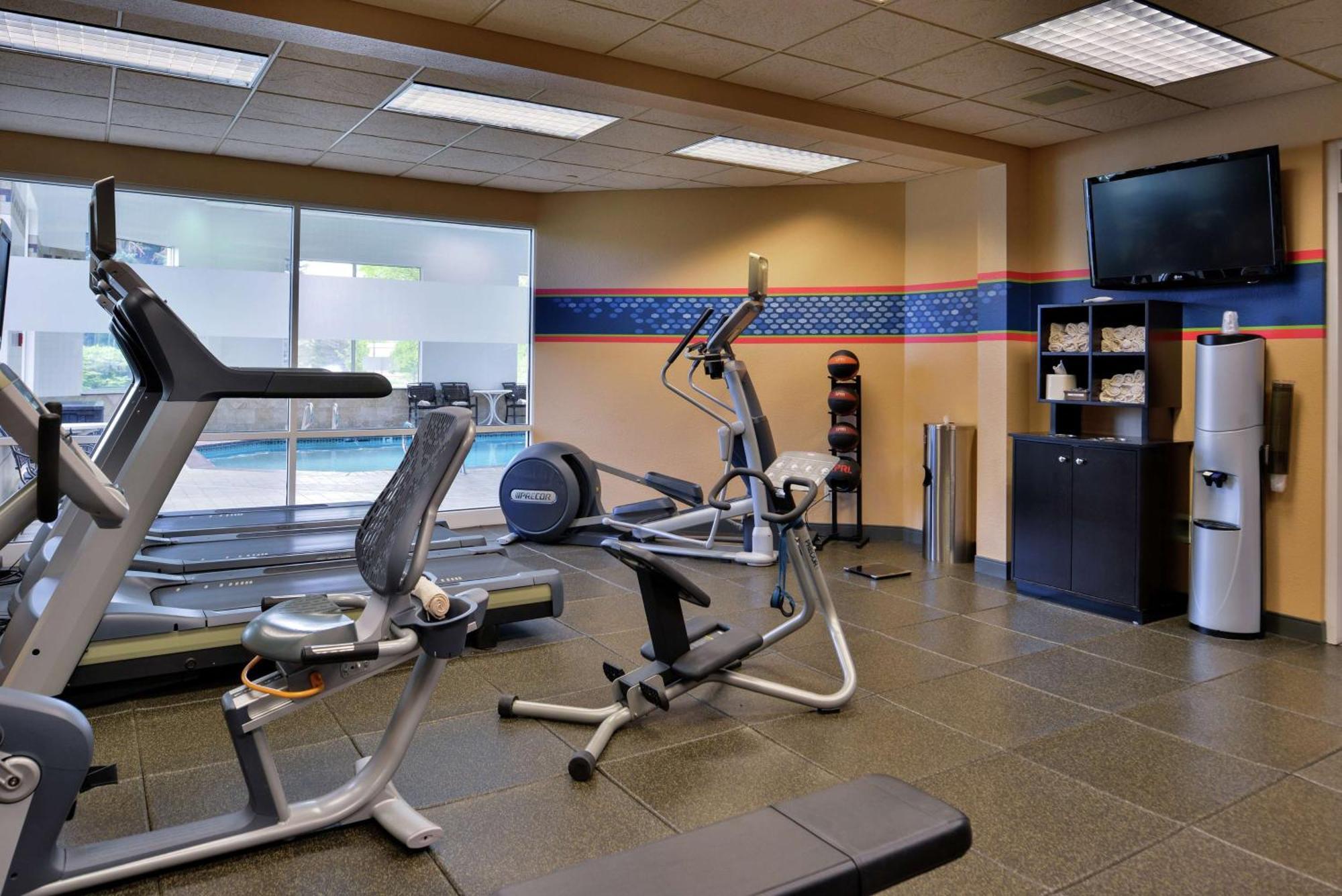 Hampton Inn Idaho Falls / Airport Exterior photo