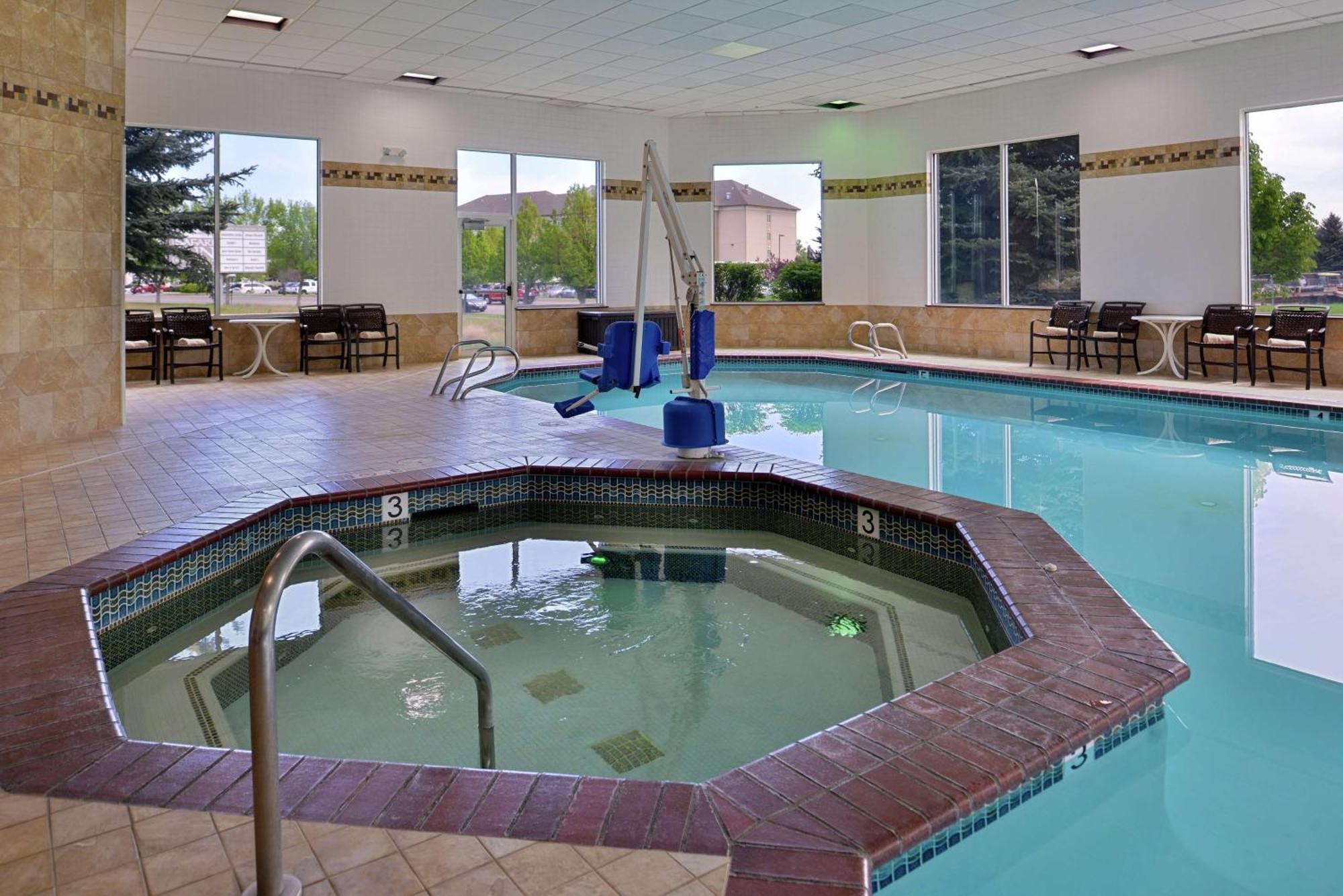 Hampton Inn Idaho Falls / Airport Exterior photo