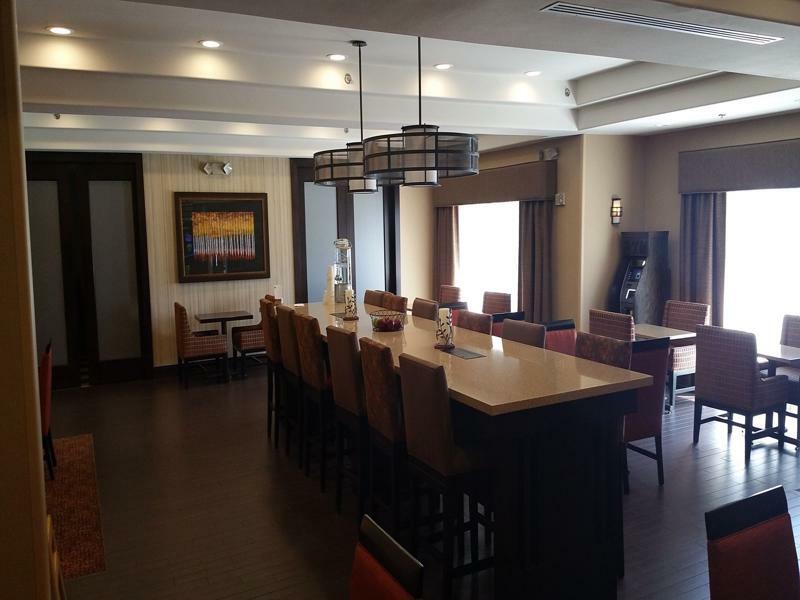 Hampton Inn Idaho Falls / Airport Exterior photo